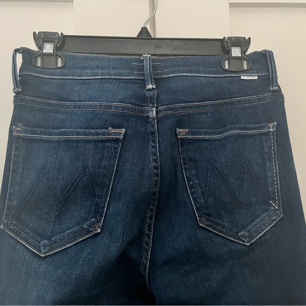 MOTHER Classic Blue Jeans - Picture 5 of 5